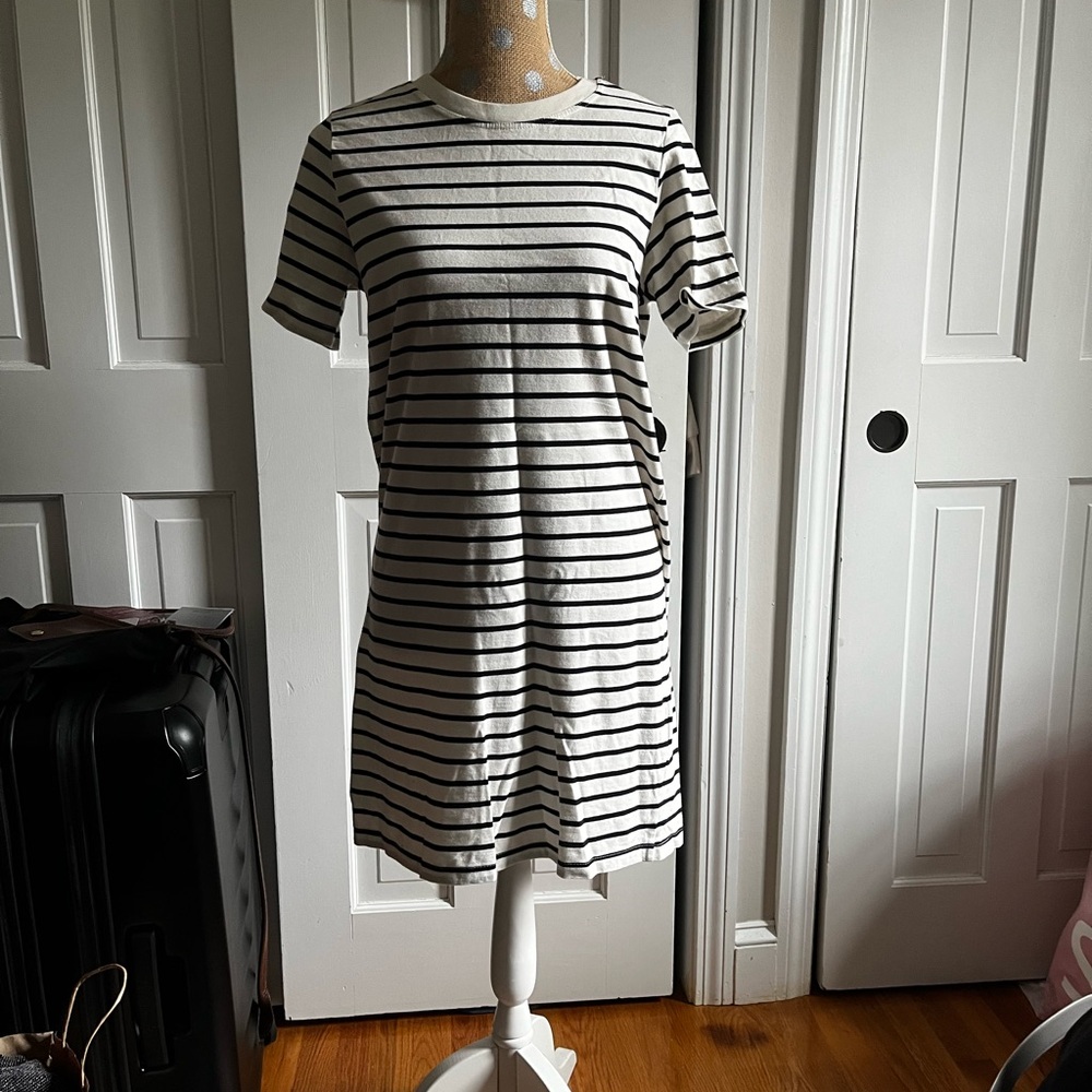 H&M Black and White Casual Midi Dress